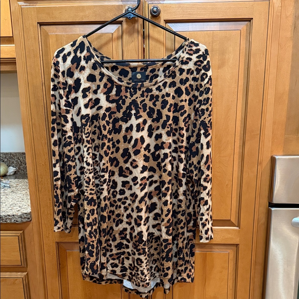 JM Collection Leopard Print Long Sleeve Top